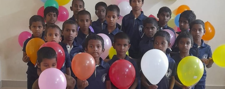 Dr. Varsha Thakur’s NGO Champions Dignity and Hygiene for Orphaned Children Through Undergarment Distribution Drive